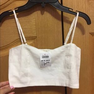 Brandy Melville John Galt Crop top